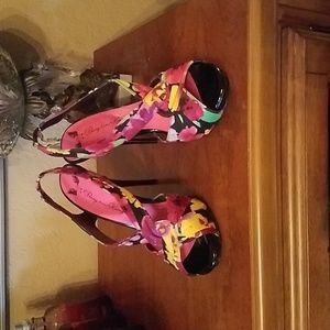 Penny loves Kenny Heels (Size 7)